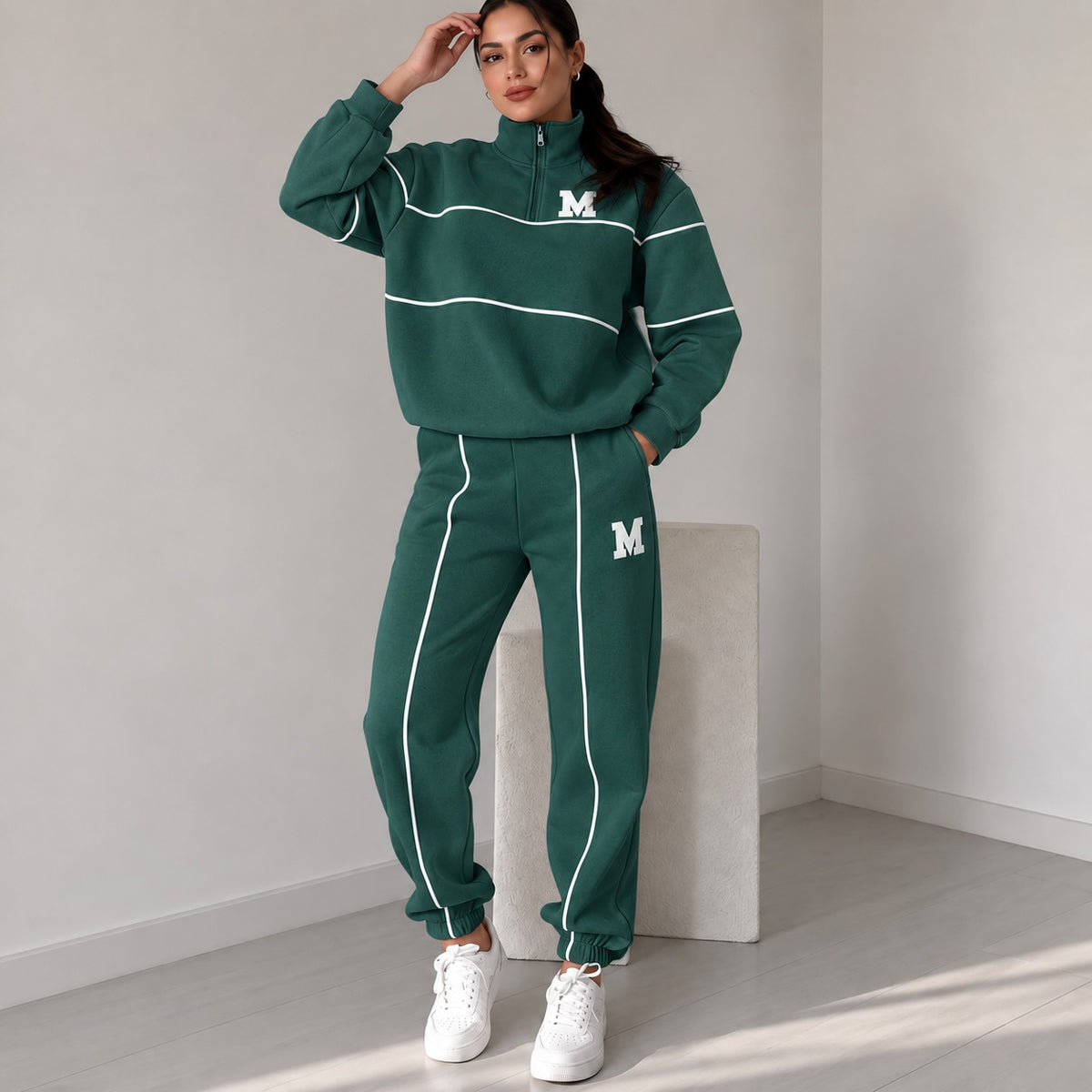 Women’s Michigan™ Set with High-Neck College Sweatshirt and Elastic-Waist Joggers