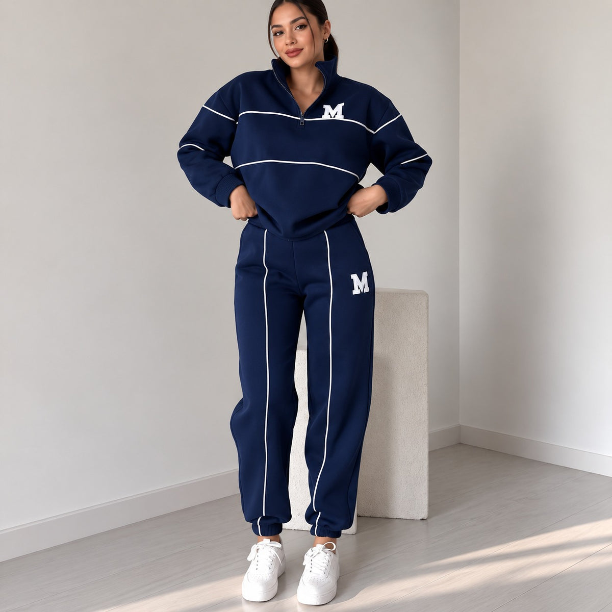 Women’s Michigan™ Set with High-Neck College Sweatshirt and Elastic-Waist Joggers