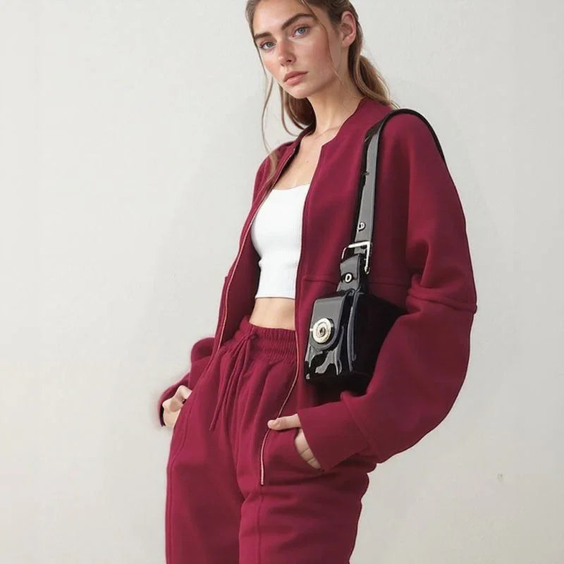Élan™ Soft Sweatshirt Set with Minimalist Design / Modern Elegance and Premium Comfort for All Occasions!