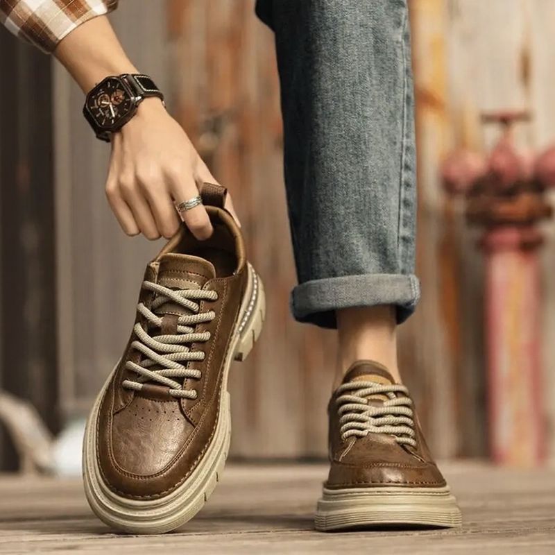 Heritage™ Sneakers with Aeroblade Technology and Rugged Sole / The Legacy of Premium Leather and Handcrafted Tradition!