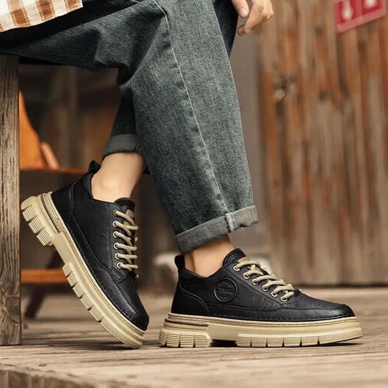 Heritage™ Sneakers with Aeroblade Technology and Rugged Sole / The Legacy of Premium Leather and Handcrafted Tradition!