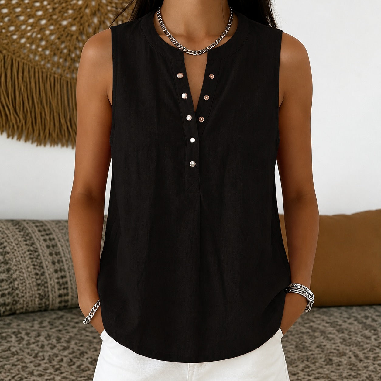 Blouse Emily™ with Round Neckline, Button-Front Detail and Sleeveless Cut
