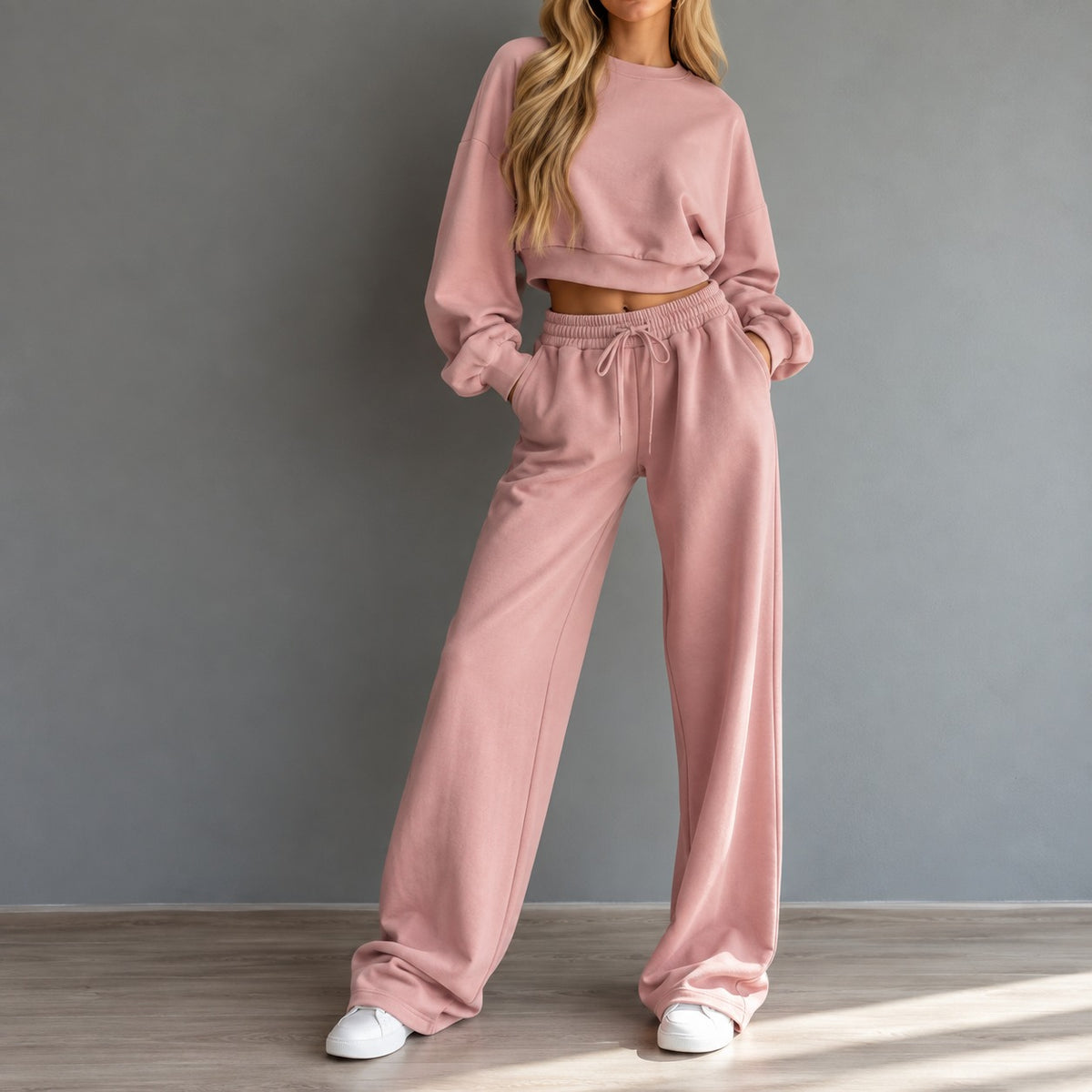 Two-Piece Set Eliana™ with Long-Sleeve Cropped Top and Drawstring Pants