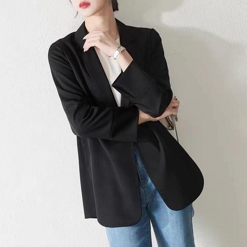 Blazer Casual Charlotte / Um Mix perfeito de Luxo, Glamour e Conforto! - ModernLar